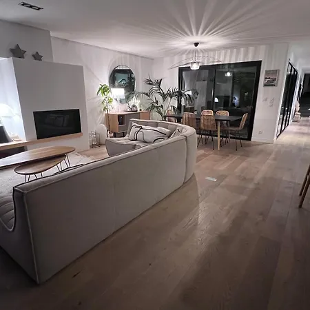 Nyaraló Maison 900m Plage Avec Piscine La Pironnière